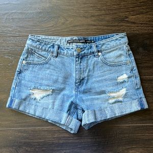 Volcom denim shorts. Boyfriend fit. Size 25.